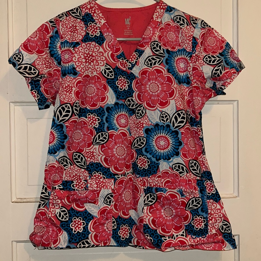 MC2, Medium, Pink, Navy & White Floral Print Scrub Top